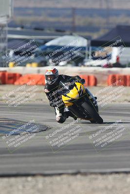 media/Sep-20-2025-Race Pace (Sat) [[d4e1b33f4d]]/Verified/Turn 2 (920am)/